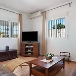 Ebano דירה *