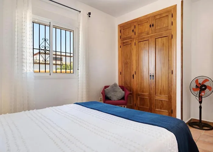 Ebano * Conil De La Frontera